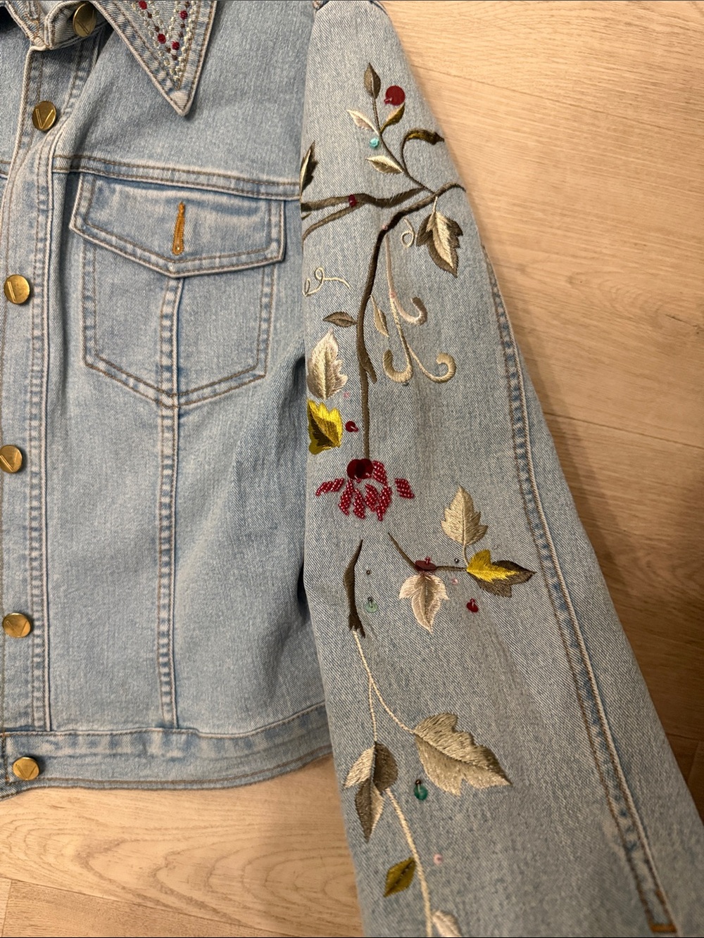 Light Blue Embroidered Denim Jacket with Floral Details - Women - Picture 5 of 7